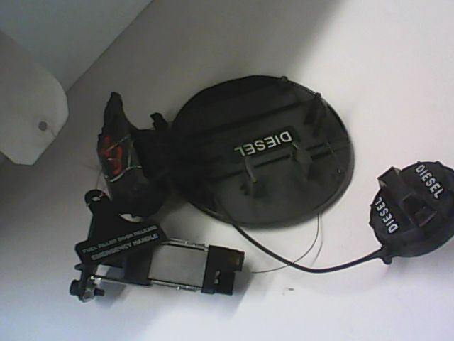 VOLET DE TRAPPE CARBURANT