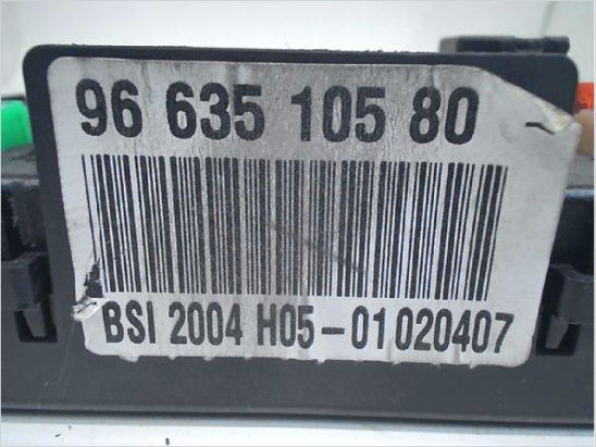 PLATINE FUSIBLE HABITACLE