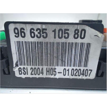 PLATINE FUSIBLE HABITACLE