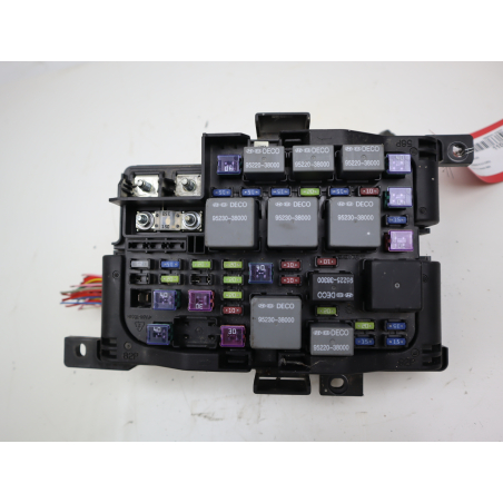 Boite a fusibles occasion KIA CARENS III Phase 1 - 2.0 CRDI 115ch