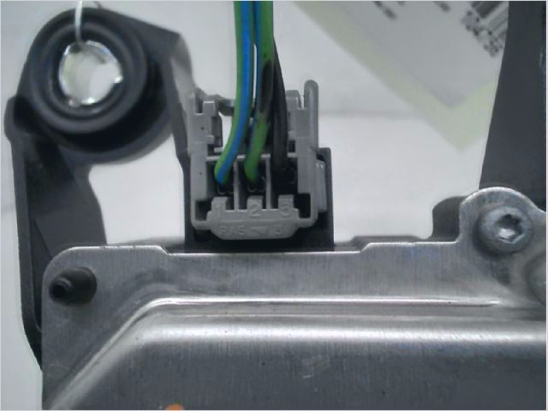 Moteur essuie-glace arrière occasion FORD FIESTA V Phase 2 - 1.3i