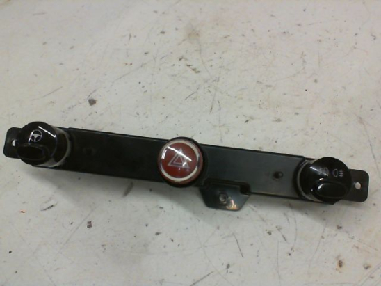 Bouton de warning occasion FIAT 500 II Phase 1 - 1.2i 69ch