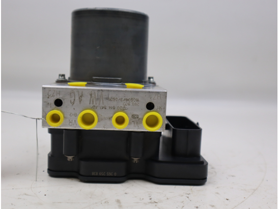 Calculateur abs occasion VOLKSWAGEN POLO VI phase 1 - 1.6 TDI 95ch