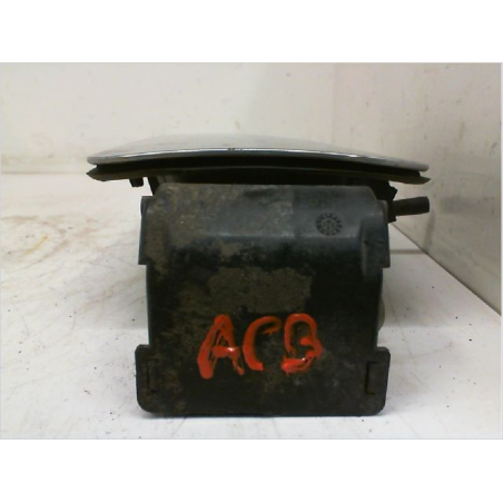 VOLET DE TRAPPE CARBURANT