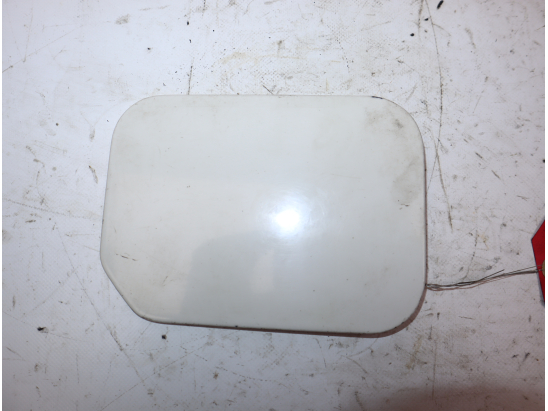 VOLET DE TRAPPE CARBURANT