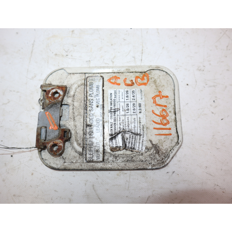 VOLET DE TRAPPE CARBURANT