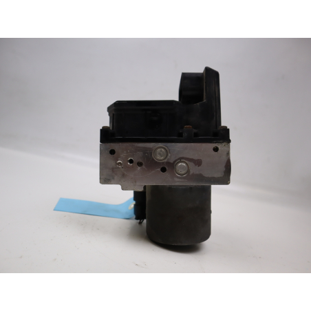 Calculateur abs occasion TOYOTA AVENSIS II phase 1 - 115 D-4D