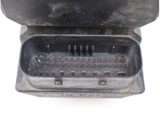 Calculateur abs occasion TOYOTA AVENSIS II phase 1 - 115 D-4D