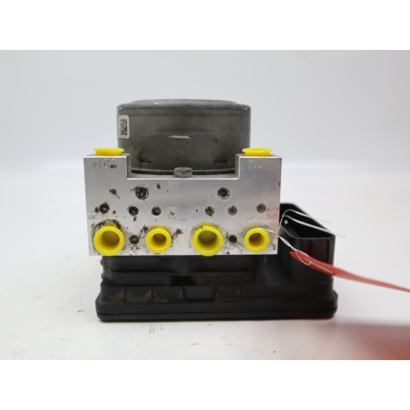 Calculateur abs occasion FORD FIESTA VII Phase 1 - 1.1i 85ch