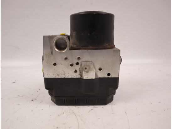 Calculateur abs occasion TOYOTA RAV4 II Phase 1 - 2.0 D 116ch