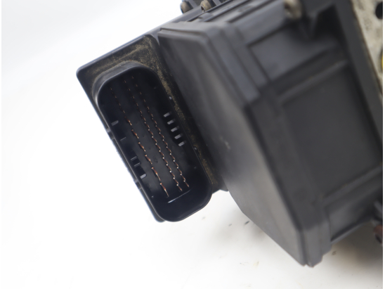 Calculateur abs occasion VOLKSWAGEN PASSAT IV Phase 2 - 1.9 TDI 130ch