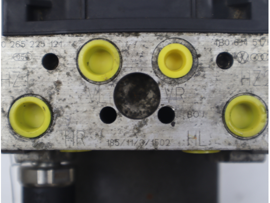 Calculateur abs occasion VOLKSWAGEN PASSAT IV Phase 2 - 1.9 TDI 130ch