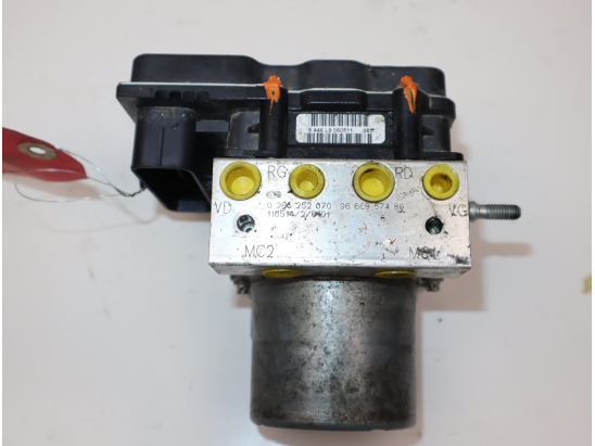 Calculateur abs occasion PEUGEOT 308 I CC phase 2 - 2.0 HDI 160ch