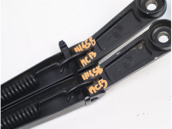 BRAS ESSUIE-GLACE AV