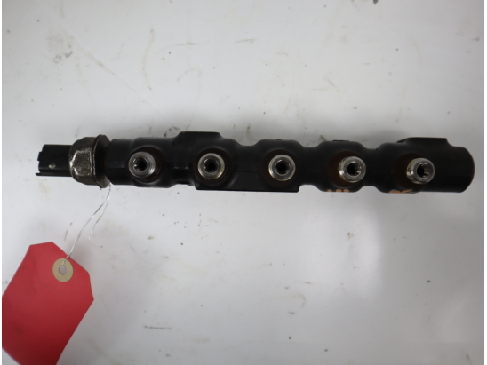 Rampe injection occasion FORD FIESTA VI Phase 1 - 1.4 TDCI 68ch