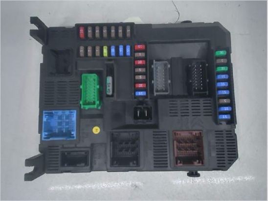 Platine fusible habitacle (BSI) occasion PEUGEOT 208 Phase 1 - 1.4 HDI 68ch