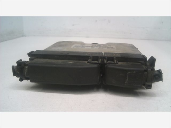 Calculateur moteur occasion VOLKSWAGEN POLO III Phase 2 - 1.4