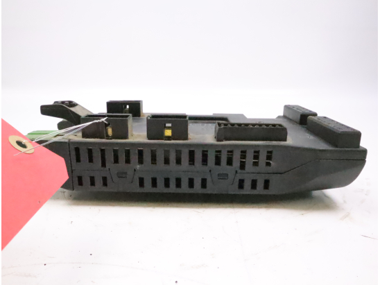 Boite a fusibles occasion MERCEDES VITO I Phase 1 - 2.2 CDI 100ch