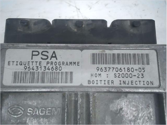 Calculateur moteur occasion PEUGEOT 206 Phase 1 - 1.4i