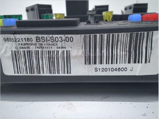 PLATINE FUSIBLE HABITACLE