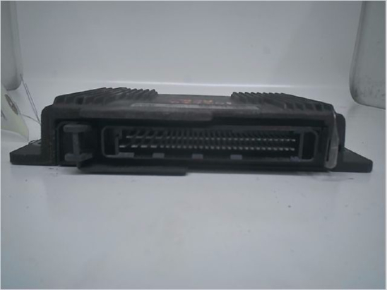Calculateur moteur occasion RENAULT CLIO II Phase 1 - 1.4