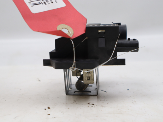 Résistance de ventilateur moteur occasion RENAULT TWINGO III Phase 1 - 0.9 TCE 12v 90ch