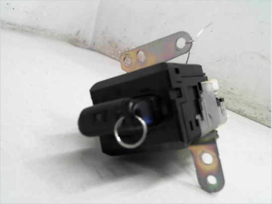 Lecteur de carte occasion TOYOTA COROLLA VERSO II phase 2 - 2.2 D 177ch