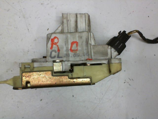 Serrure porte ard occasion FORD FOCUS I Phase 1 - 1.8 TDDI 90ch