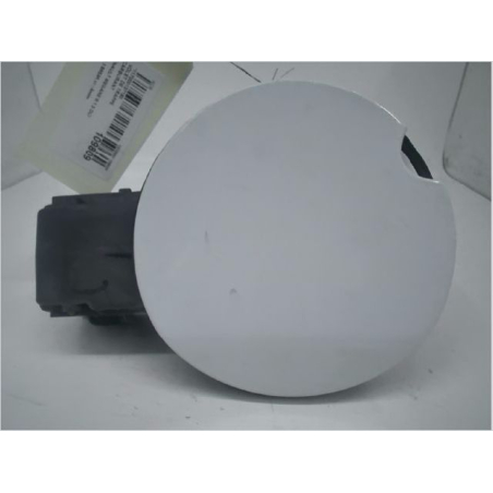 VOLET DE TRAPPE CARBURANT