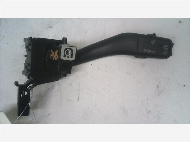 Commande essuie glace occasion VOLKSWAGEN GOLF V Phase 1 - 1.9 TDI 105ch