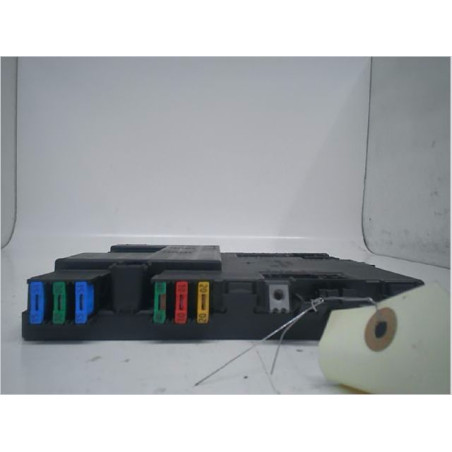 PLATINE FUSIBLE HABITACLE