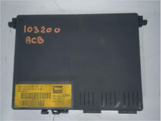 PLATINE FUSIBLE HABITACLE