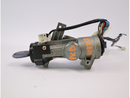 Antivol de direction occasion KIA CARNIVAL I Phase 2 - 2.9 CRDI 144ch