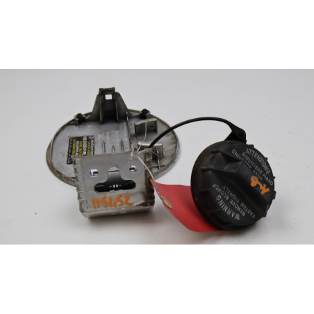 VOLET DE TRAPPE CARBURANT