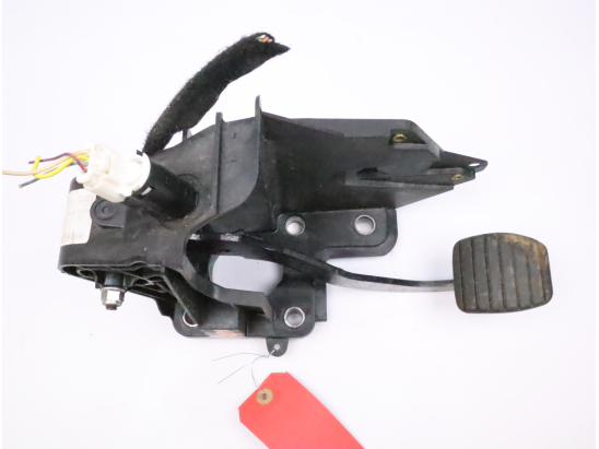 Pedale de frein occasion OPEL MOVANO II Phase 1 - 2.3 CDTI 125ch
