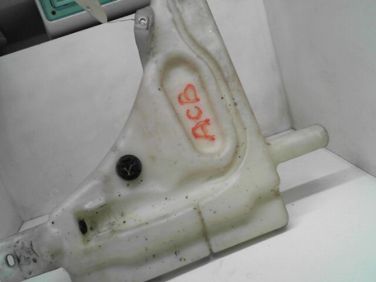 Reservoir lave-glace avant occasion AUDI Q7 I Phase 1 - 3.0 TDi V6 232ch