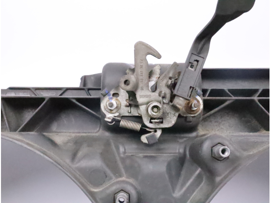 Buse ventilateur occasion PEUGEOT 407 Phase 1 - 2.2 HDI 16v