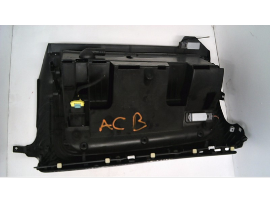 Boite à gants occasion VOLKSWAGEN GOLF VI Phase 1 - 2.0 TDI 110ch