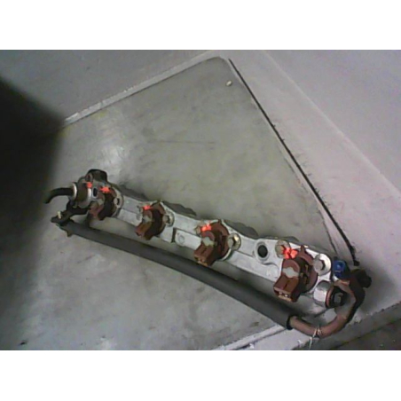 Rampe injection occasion FORD FIESTA IV Phase 1 - 1.25i