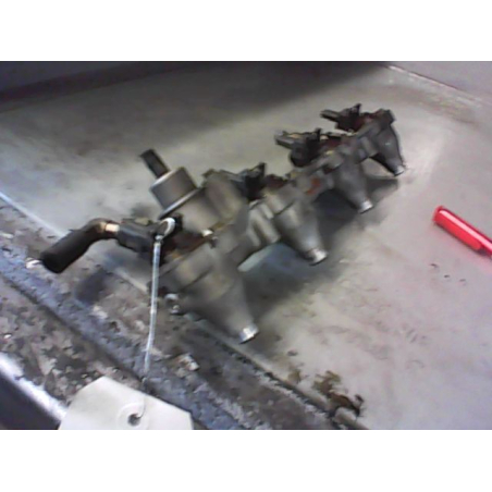 Rampe injection occasion FORD MONDEO I Phase 2 - 1.8