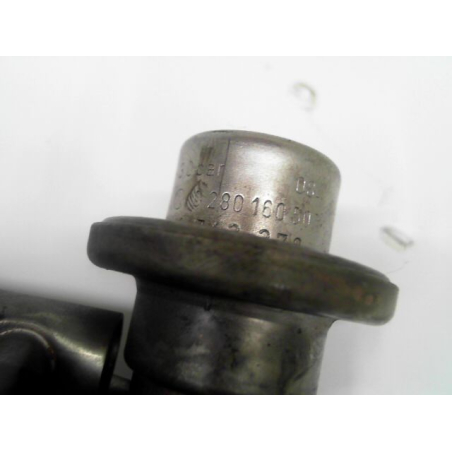 Rampe injection occasion B.M.W. SERIE 3 IV Phase 1 - 318i