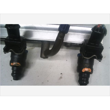 Rampe injection occasion VOLVO V40 I Phase 2 - 1.8 16v