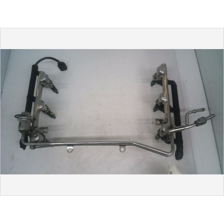 Rampe injection occasion AUDI A4 II Phase 1 - 3.0i 220ch