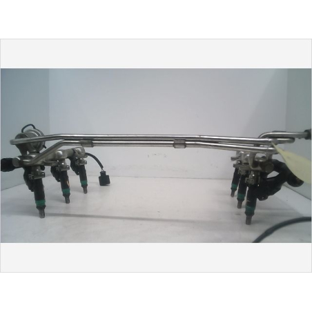 Rampe injection occasion AUDI A4 II Phase 1 - 3.0i 220ch