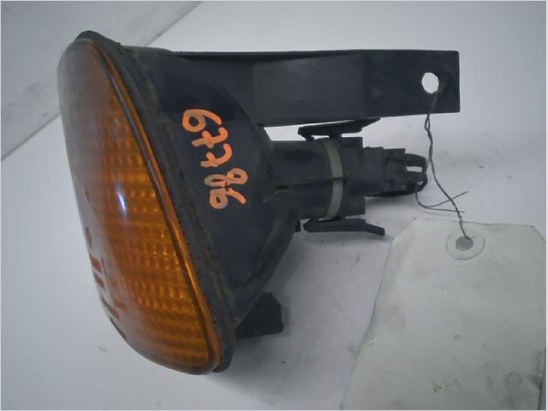 Clignotant gauche occasion B.M.W. SERIE 5 III Phase 1 - 524 TD