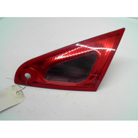 Feu arrière intérieur droit occasion MITSUBISHI COLT VI Phase 1 - 1.5 Di-D 95