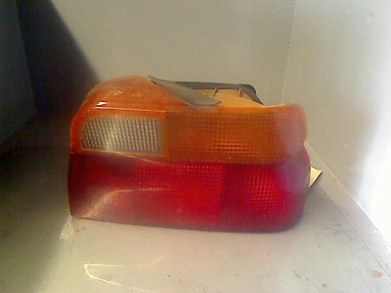 Feu arrière droit occasion FORD ESCORT III Phase 2 - 1.6i