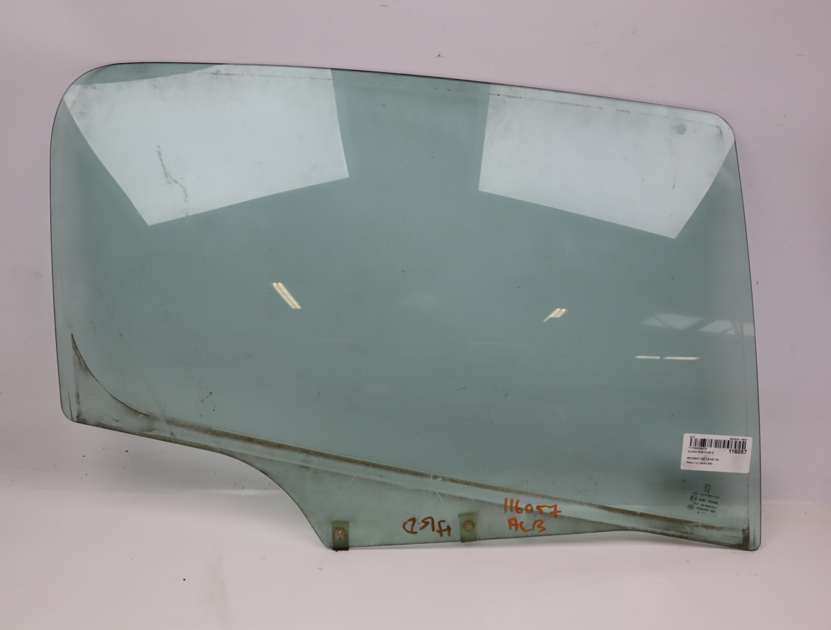 Glace porte ar d occasion PEUGEOT 307 Phase 2 - 1.6 HDI 16v 110ch