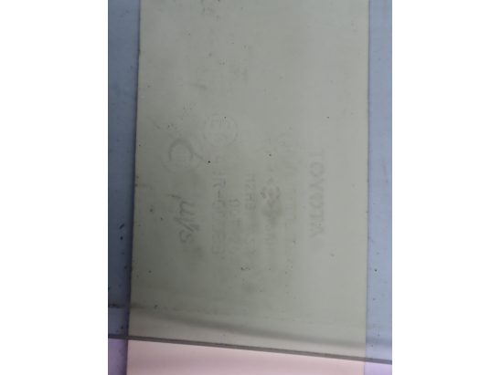 Glace porte ar d occasion TOYOTA RAV4 II Phase 1 - 2.0 VVTi VX 150ch