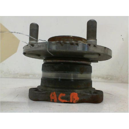 Moyeu arg occasion FORD FIESTA VII Phase 1 - 1.1i 85ch